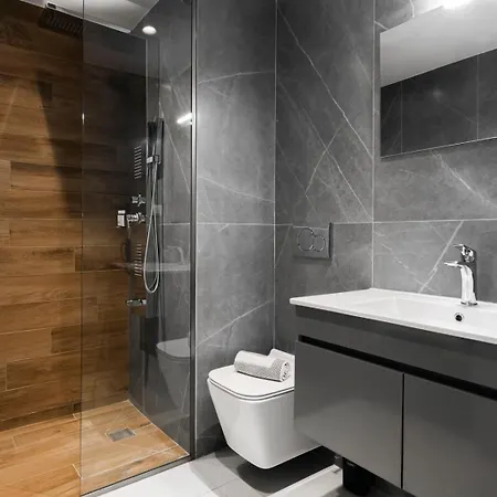 Manda Ray Seafront Endless Blue View * Peraía