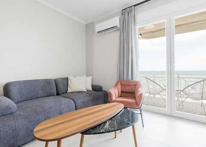 公寓 Manda Ray Seafront Endless Blue View Peraía