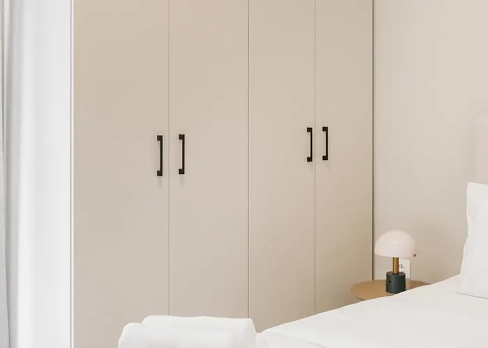 Manda Ray Seafront Endless Blue View 公寓 *